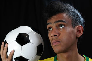 九游娱乐官网 (JIUYOU)-国家队加强控球能力训练提升中场调度效率，提高控球能力的十大措施